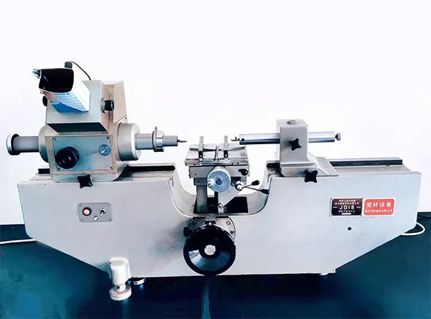 投影万能测长仪