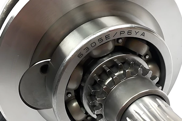 发动机曲轴滚动轴承故障分析